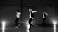 F.CUZ��AROUND YOU