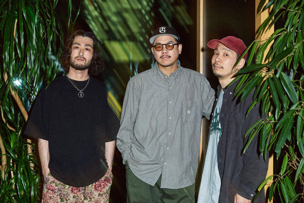 YONA YONA WEEKENDERS