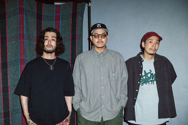 YONA YONA WEEKENDERS