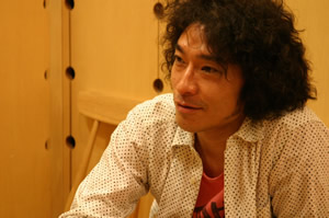 トータス松本、上戸彩・主演ドラマ『ホカベン』主題歌を書き下ろし！