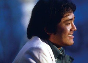 村下孝蔵“アコースティックサウンド”ベストが発売！