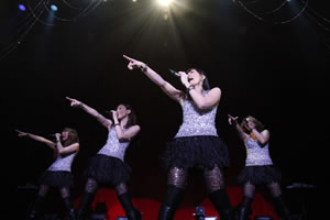 MAXがデビュー15周年を目前にマンスリー・ライヴ開催！