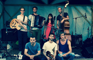 �����ꥹ�ȿ���Ʒ����°���륯�쥺�ޡ��Х�ɡȥϥ��١��Х饬��ɤ����ܥĥ����򳫺�