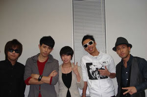 mc2��CHEMISTRY��PIECES OF A DREAM�פؤΥ��󥵡������󥰤��ۿ��������ȡ�