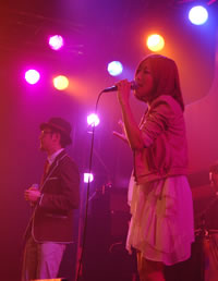 Tiara、河口恭吾「桜」へのアンサー・ソングをライヴ初披露！