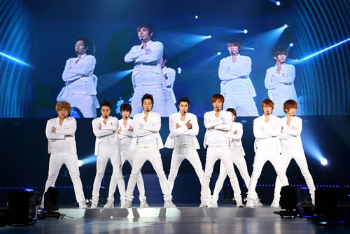 SUPER JUNIOR