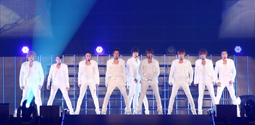 SUPER JUNIOR