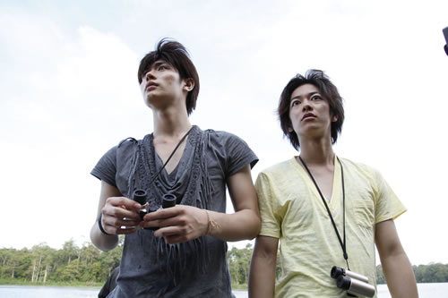 三浦春馬×佐藤 健、DVD『HT 〜赤道の真下で、鍋をつつく〜』発売決定