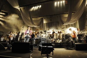 スターダスト・レビュー　楽園音楽祭　2011 スターダスト・レビュー、＜楽園音楽祭2011＞が日比谷野音で