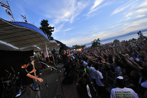 LIVEʡ