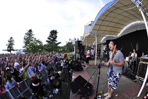 LIVEʡ