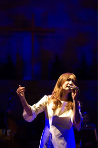 KOKIA、教会コンサート＜music like a prayer＞開催！