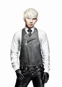 D-LITE(from BIGBANG) / D'scover [トールケース仕様] [CD+DVD] - CDJournal