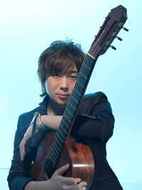 クラシック・ギタリストの木村 大、移籍第1弾はトリビュート作『HERO』