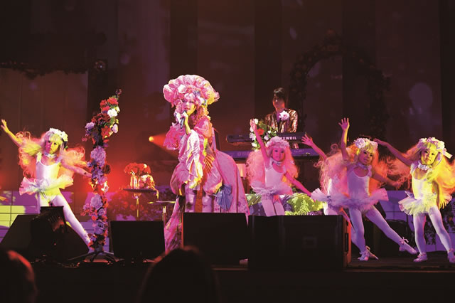 ALI PROJECT TOUR 2013 令嬢薔薇図鑑 顧客閲覧会 [DVD] TOUR 2013『令嬢薔薇図鑑』顧客閲覧会”グッズ発表！ | お知らせ