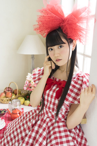 小倉 唯『Strawberry JAM』のジャケット＆アーティスト写真を公開