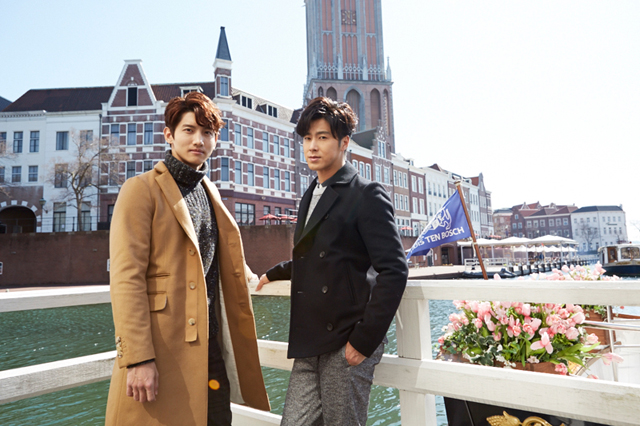 Tohoshinki】ハウステンボスのホログラムシアター「SMTOWN THEATRE