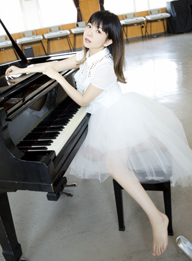 牧野由依、“過去の自分”と“現在の自分”が交差する新作MV「Reset」公開