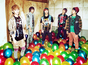 アジアで人気、実力を誇るスーパー・ボーイズ・グループSHINee（シャイニー）が待望の日本デビュー！　