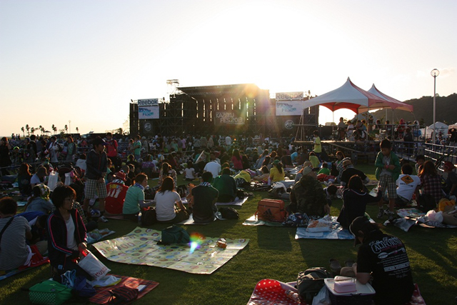 HOME MADE 家族主催野外フェス〈KAZOKU FES. 2013〉開催 - CDJournal ニュース