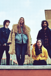 テンプルズを擁するHeavenly Recordingsから多国籍バンド、キッド・ウェーヴがデビュー