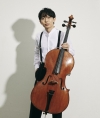 ミュンヘン国際音楽コンクールで優勝したチェリスト、佐藤晴真がドビュッシー＆フランク作品集を発表