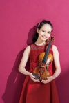 ヴァイオリニストHIMARI、ベルリン・フィルとの録音を含むデビュー・アルバムを発表
