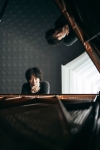 北村朋幹、没後30年を迎えた武満徹のピアノ曲を披露するリサイタルを開催