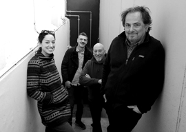 イタリアのサックス奏者エンツォ・ファヴァータ率いるクロッシング・カルテットが来日公演を開催
