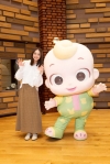 佐々木希の歌唱曲も収録、『CoComelon Playdates with Sanrio Friends』配信
