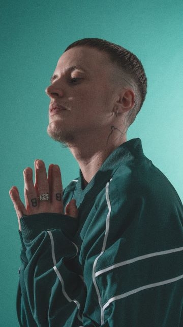 アイ・ジョーダン、ニュー・アルバムより新曲「CLOSE TO YOU」を公開