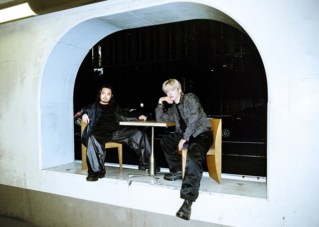 Creepy Nuts、新曲が永作博美＆松山ケンイチ共演ドラマ『時すでにおスシ!?』主題歌に決定