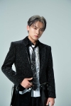 辰巳ゆうと、「ロンリー・ジェネレーション」のジャケット写真とカップリング曲を新たにしたG・H・Iタイプ発売決定