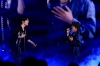 福山雅治、ドーム・ツアー最終公演に稲葉浩志がサプライズ登場　「HELLO」の豪華デュエットを披露