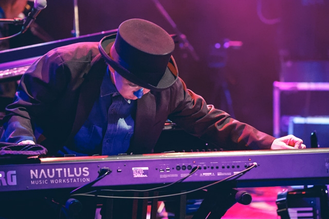 ����ɽ��