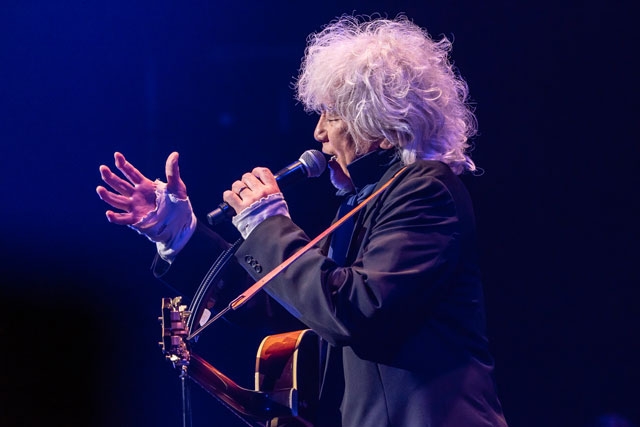 ����ɽ��