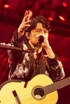 福山雅治、全国アリーナ・ツアー武道館公演で新アルバム『超新星』のジャケット・デザインを初公開