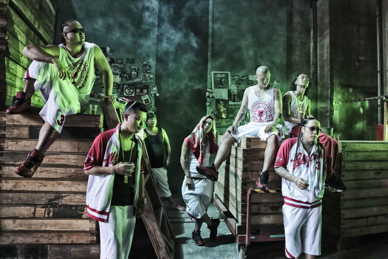 練マザファッカーのD.Oがマナーを伝授、『TOKYO TRIBE』劇場用映像が先行解禁 CDJournal ニュース