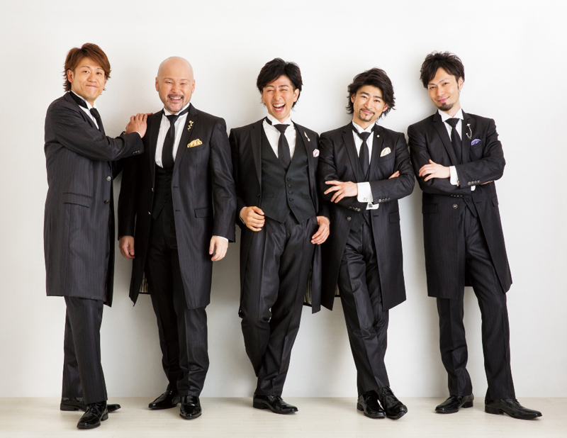 日本初の男性オペラ・ユニット“レジェンド”相田みつをの詩を歌ったニュー・シングル発売 CDJournal ニュース