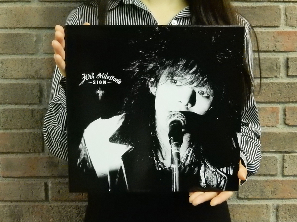 SIONのオールタイム・ベスト『30th milestone』トレーラー映像