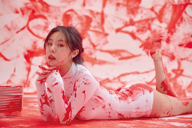 各国のチャートを席巻 MAMAMOOのWhee in（フィイン）がミニ・アルバム