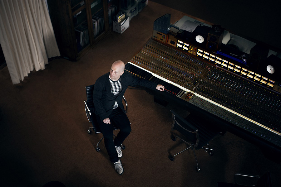 レディオヘッドのドラマー、フィリップ・セルウェイがセカンド・アルバムを発表
