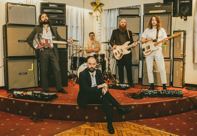 アイドルズ（IDLES）、大ヒット作に続く待望の3rdアルバム『ウル ...