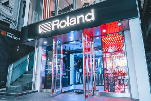 ローランド、日本初の直営店「Roland Store Tokyo」を裏原宿にオープン