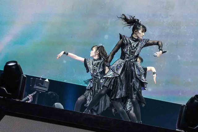 Babymetal アメリカで初のアリーナ公演開催 圧巻のライヴショウにファン熱狂 Cdjournal ニュース