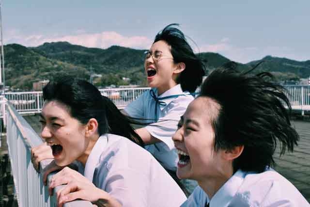 元乃木坂46の伊藤万理華主演映画『サマーフィルムにのって』、青春の一コマを切り取った眩しすぎる新写真公開