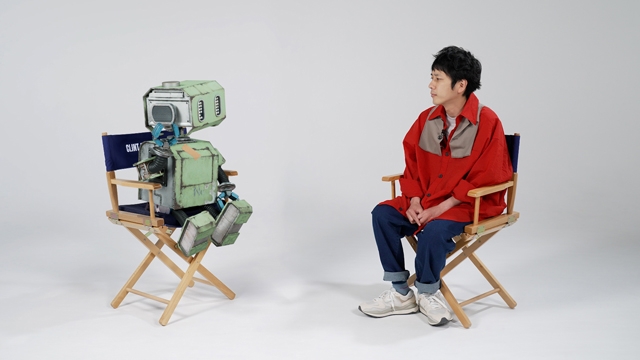 映画『ＴＡＮＧ タング』、二宮和也“初”のロボットによるインタビュー映像公開　「タング、ニノ、だーいすき」