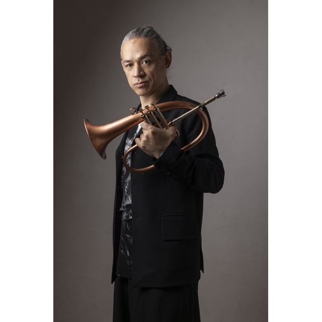 TOKU、生誕100年を迎えたマイルス・デイヴィスらゆかりの楽曲を収録する新作『TRIBUTES』を発表
