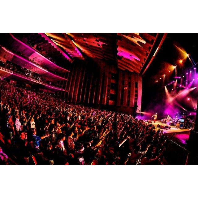 サンボマスター、25周年ツアー再開　山口隆が左手指の骨折から完全復活で最高のパフォーマンスを敢行