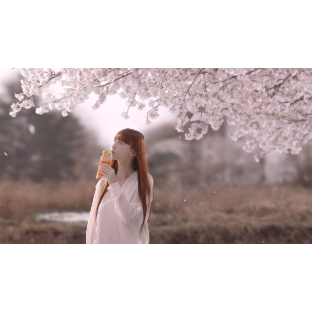 鈴木えみ出演、マクドナルド「ベーコンポテトパイ」のCMで流れる曲は？